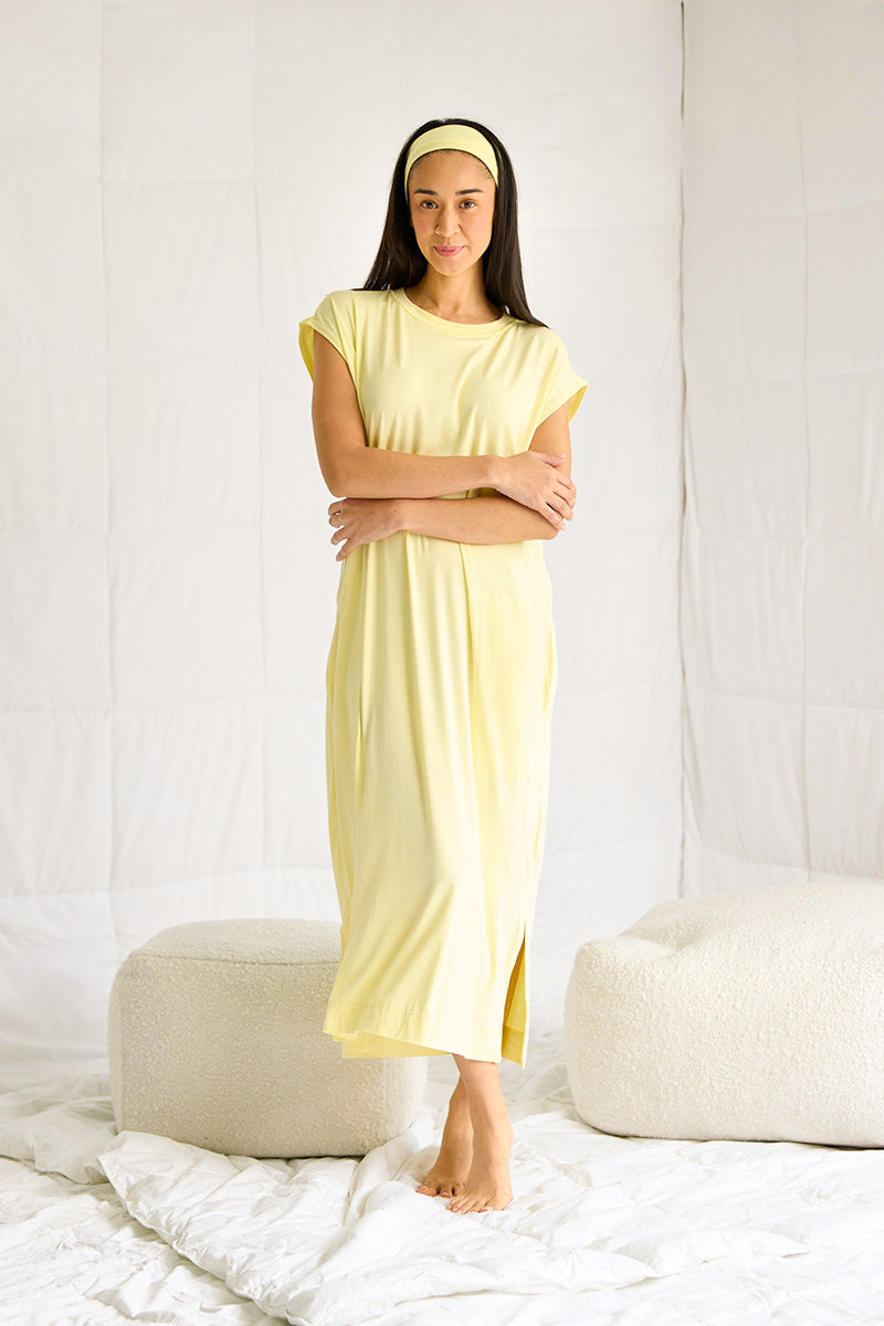 Kimberley is 5'8", typically wears a size 2/4 and is wearing a size small