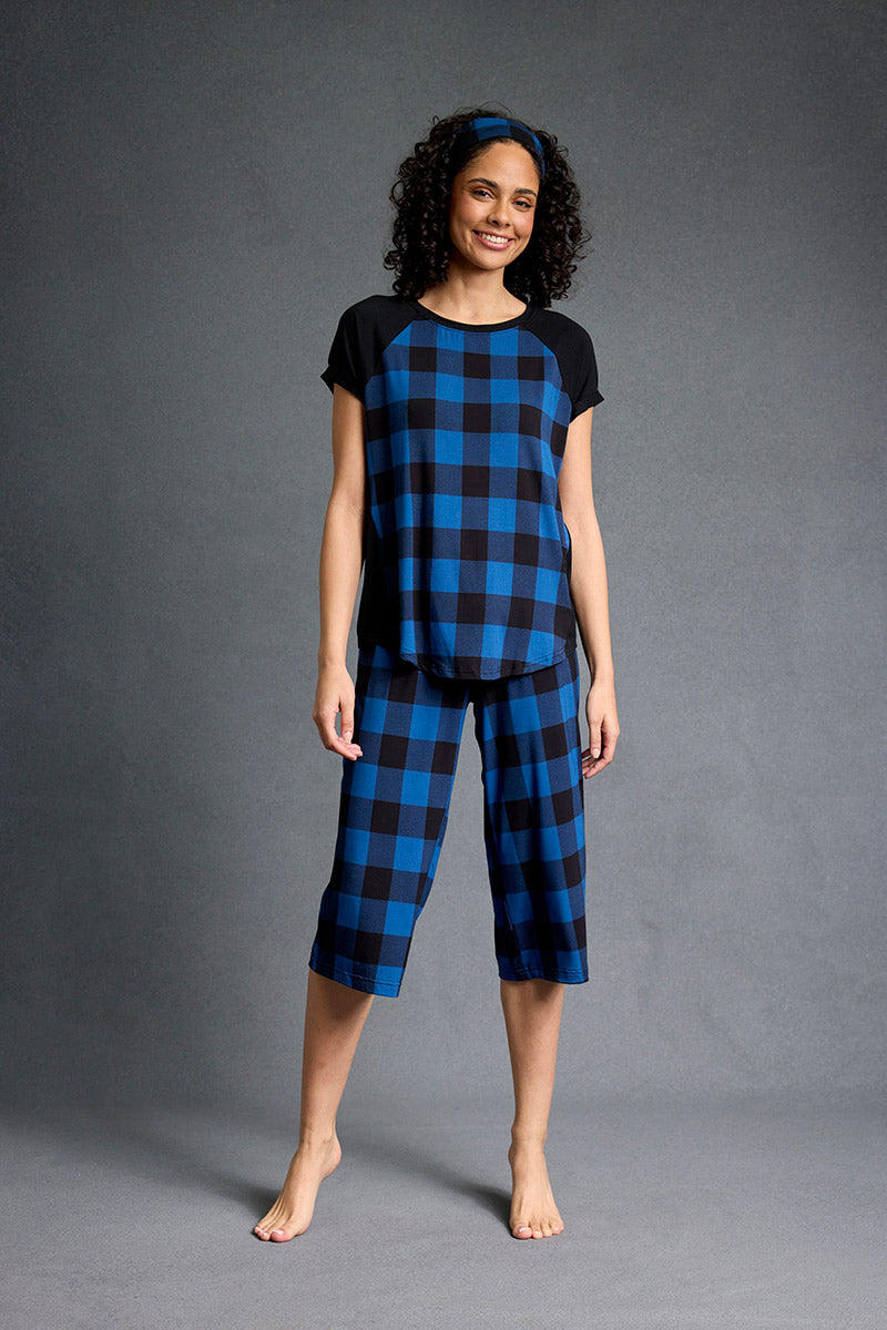 Adia is 5'7", typically wears a size 2 and is wearing a size S