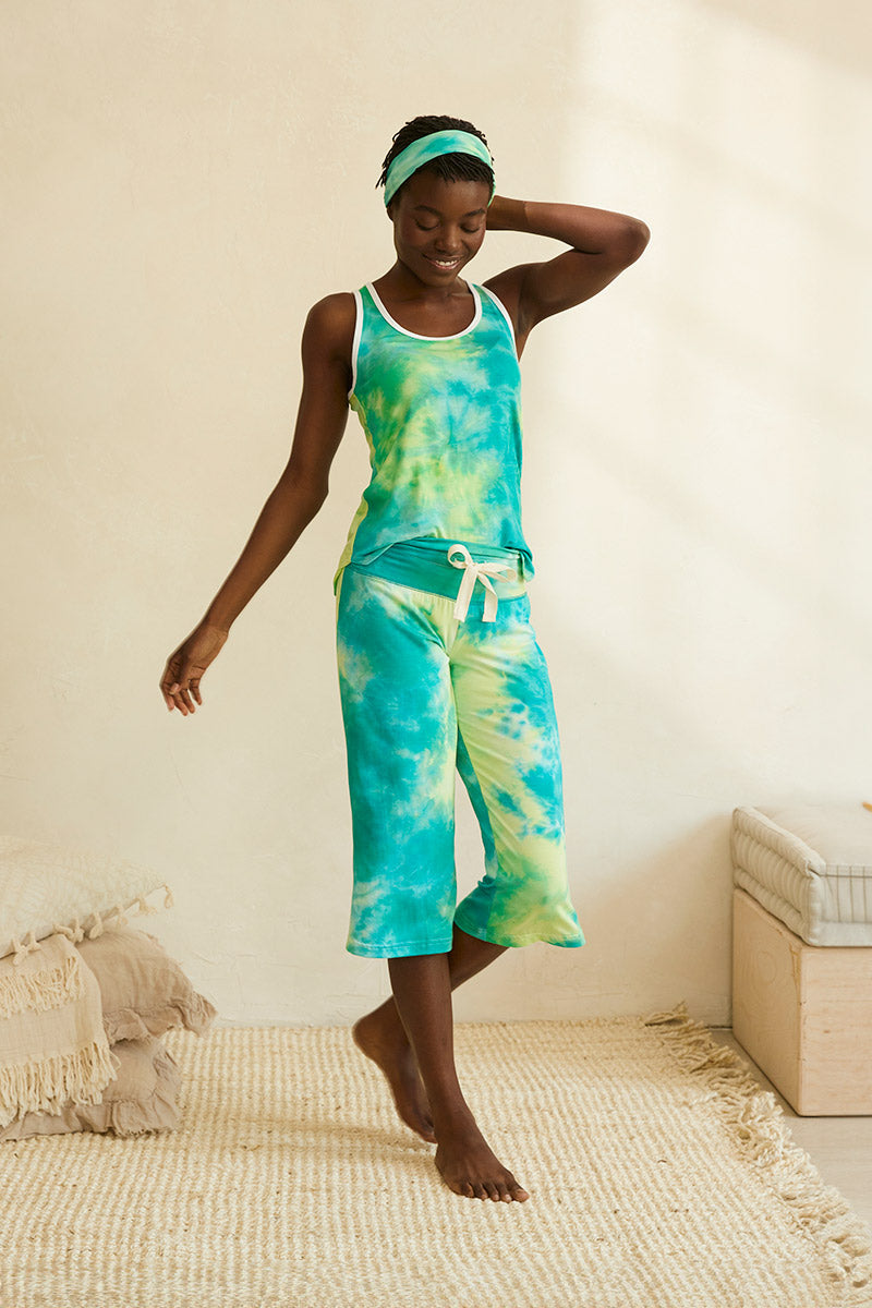 Abigail is 5'8", typically wears a size 2 and is wearing a size S