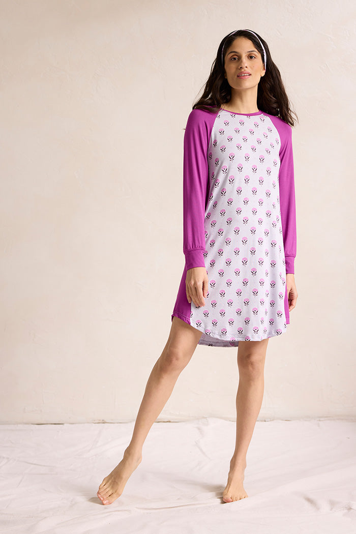 Model is wearing size S