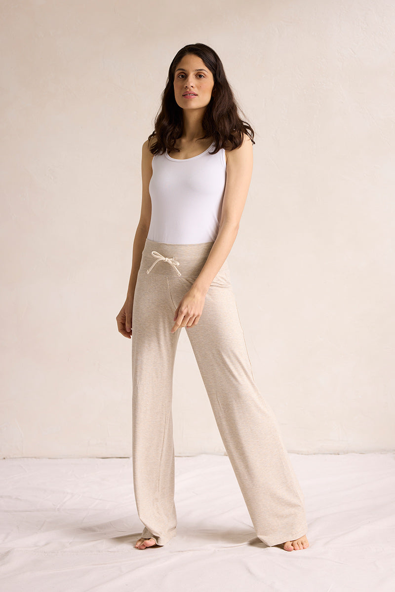 Lynn is 5'8", typically wears a size 2/4 and is wearing a size S