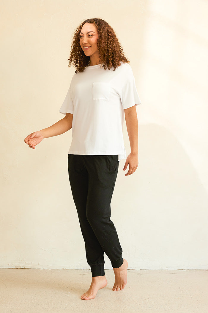 Kelsey is 5'9", typically wears a size 2 and is wearing a size S