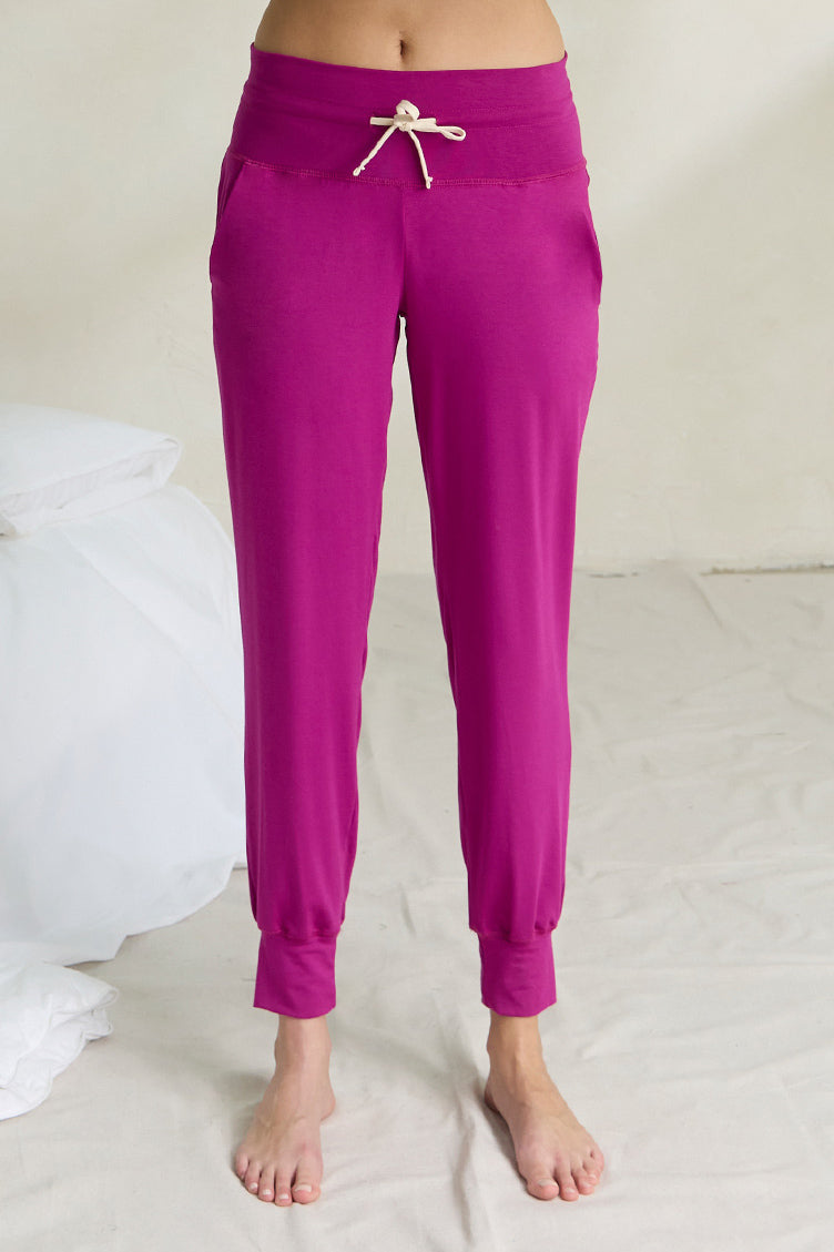 Natasha is 5'11", typically wears a size 4/6 and is wearing a size small