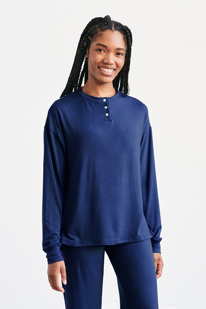 Ruqayyah is 5'9", typically wears a size 2 and is wearing a size small
