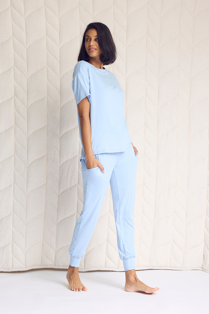 Tsanna is 5'10", typically wears a size 2 and is wearing a size small