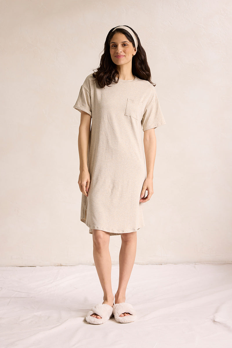 Lynn is 5'8", typically wears a size 2/4 and is wearing a size S