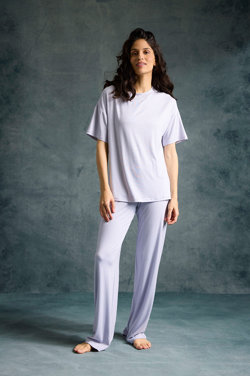 Lynn is 5'8", typically wears a size 2/4 and is wearing a size S