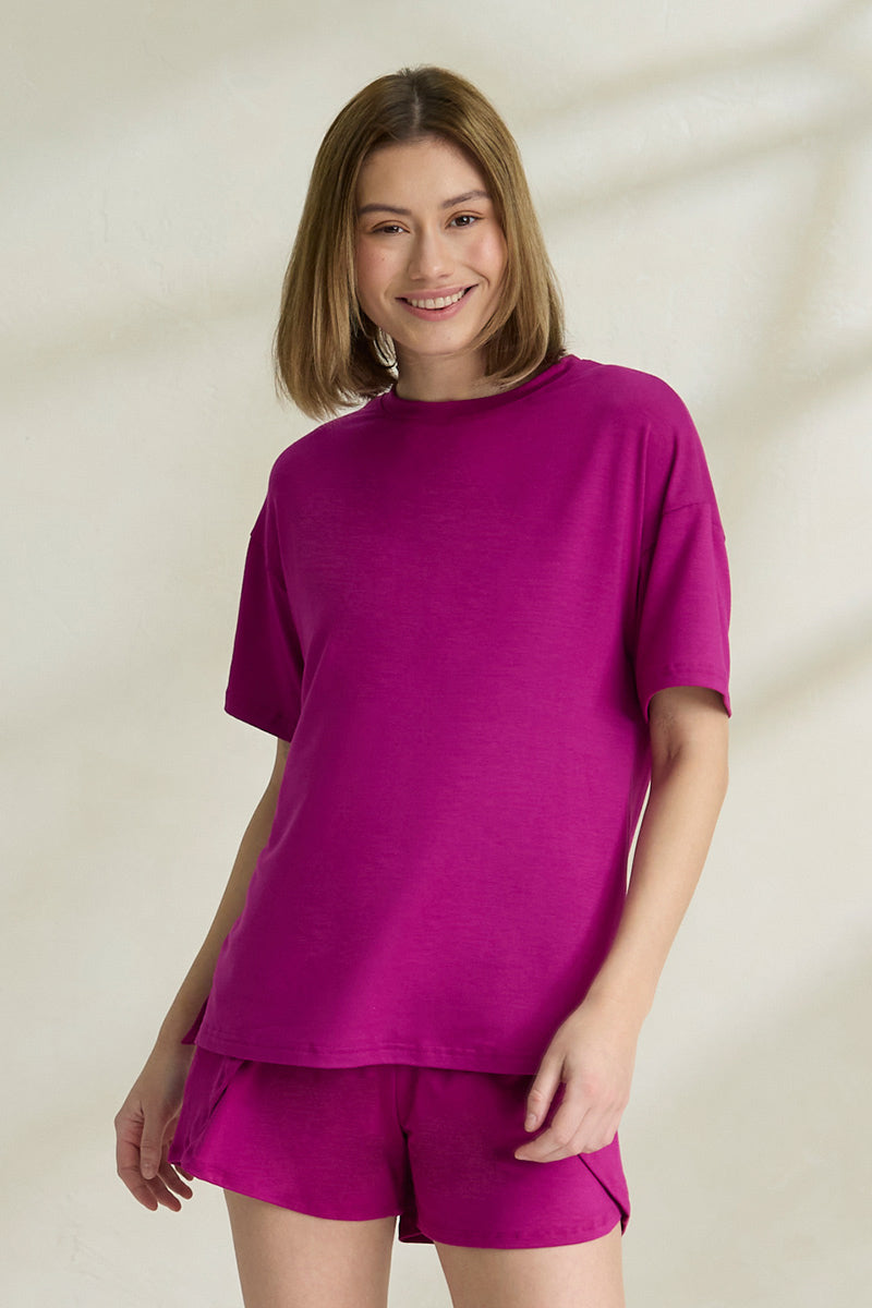 Una is 5'10", typically wears a size 2 and is wearing a size small