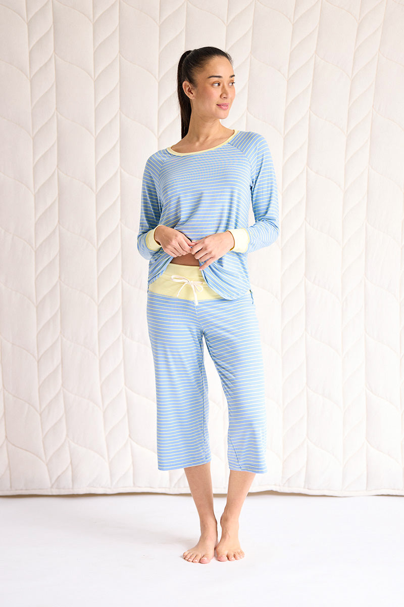 Kimberley is 5'8", typically wears a size 2/4 and is wearing a size small