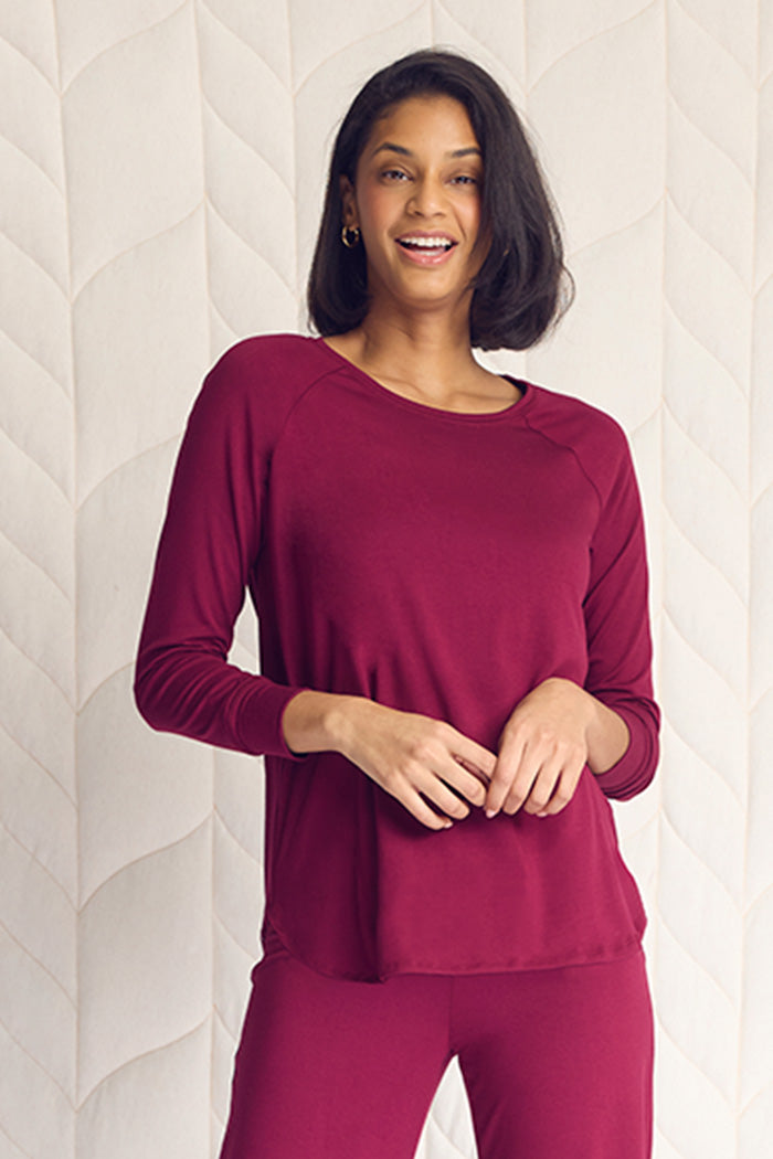 Tsanna is 5'10", typically wears a size 2 and is wearing a size small