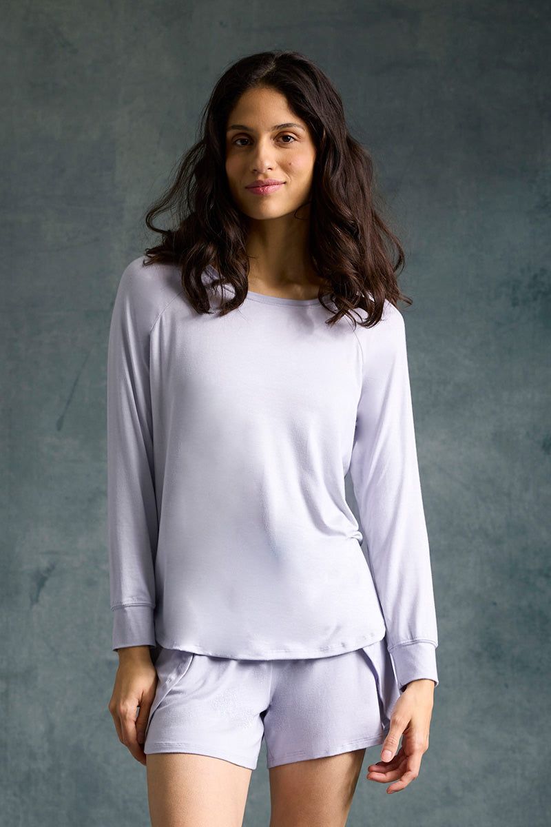 Lynn is 5'8", typically wears a size 2/4 and is wearing a size S