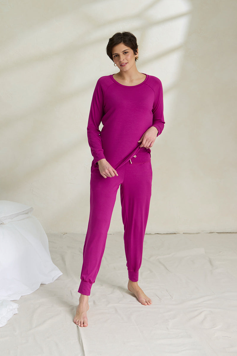 Natasha is 5'11", typically wears a size 4/6 and is wearing a size small