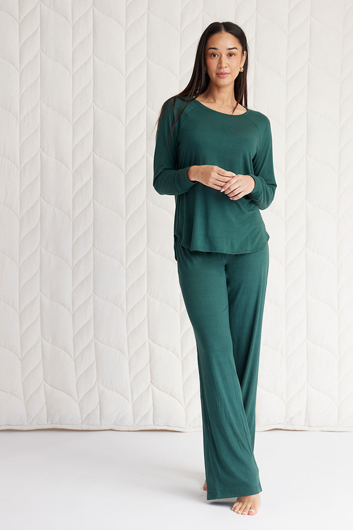 Kimberley is 5'8", typically wears a size 4 and is wearing a size small