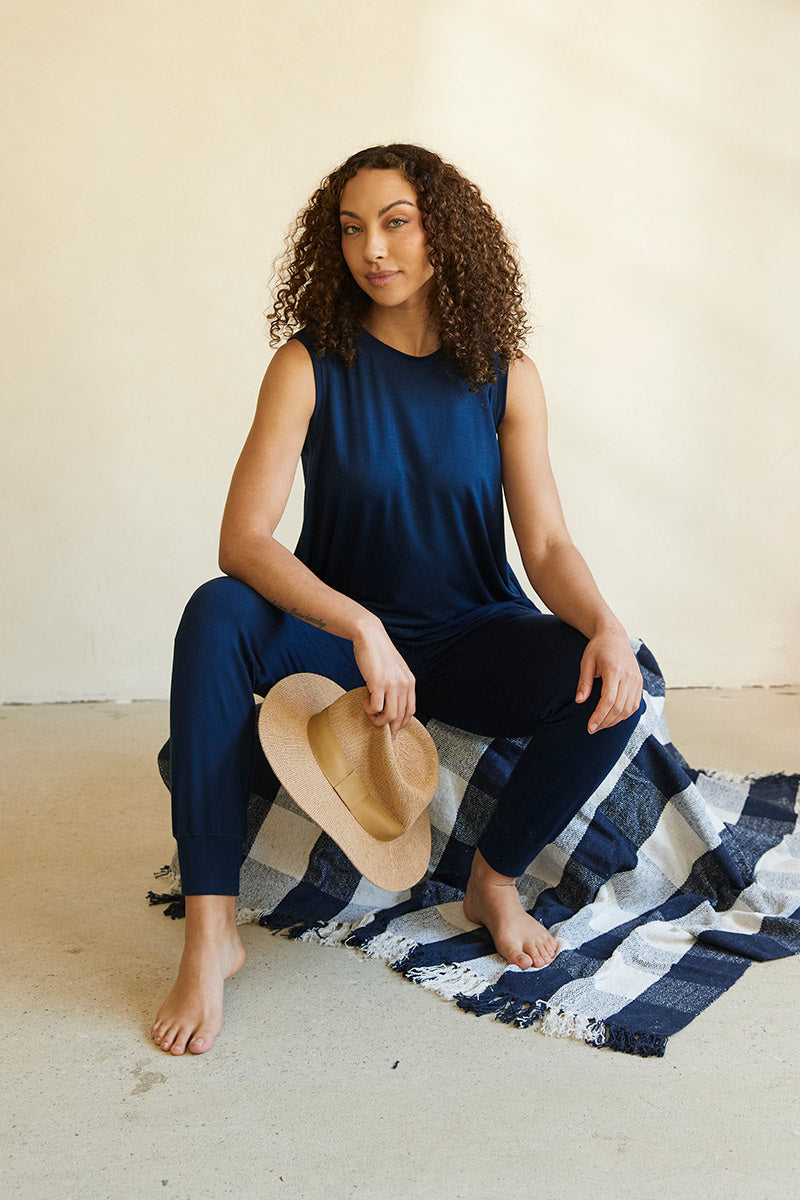 Kelsey is 5'9", typically wears a size 2 and is wearing a size S