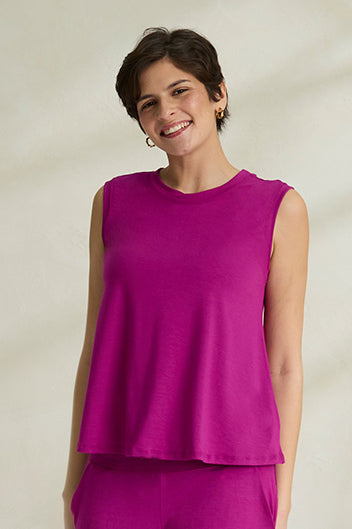 Natasha is 5'11", typically wears a size 4/6 and is wearing a size small