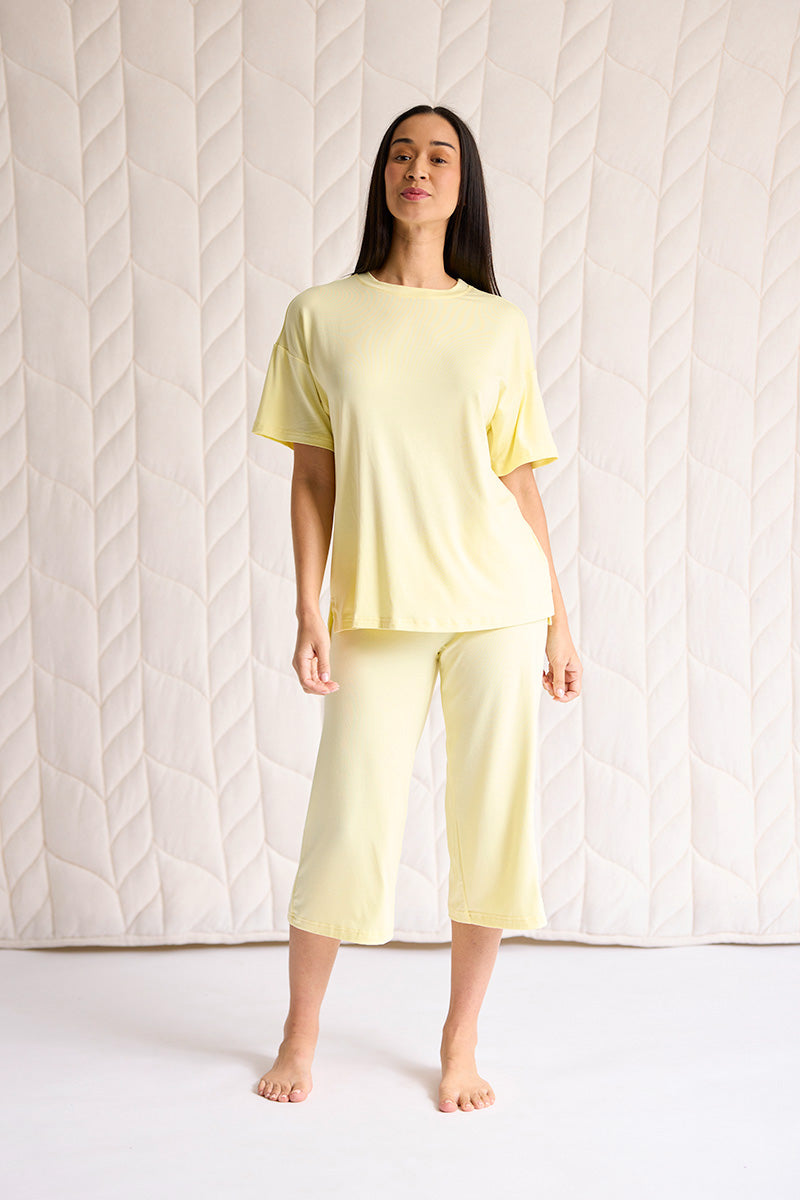 Kimberley is 5'8", typically wears a size 2/4 and is wearing a size small