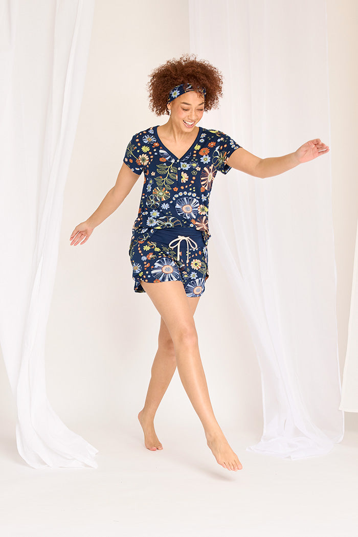 Kiera is 5'9", typically wears a size 4/6 and is wearing a size small