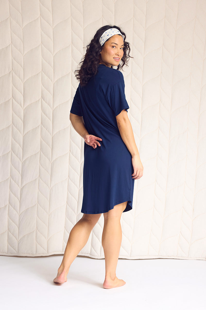 Meriko is 5'9", typically wears a size 6/8 and is wearing a size medium