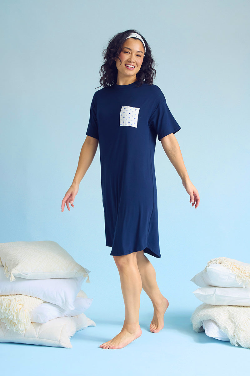 Meriko is 5'9", typically wears a size 6/8 and is wearing a size medium