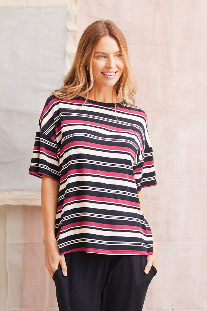 Carina is 5'8", typically wears a size 2 and is wearing a size S