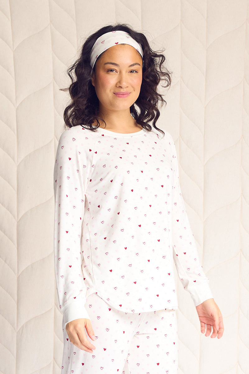 Meriko is 5'9", typically wears a size 6/8 and is wearing a size medium