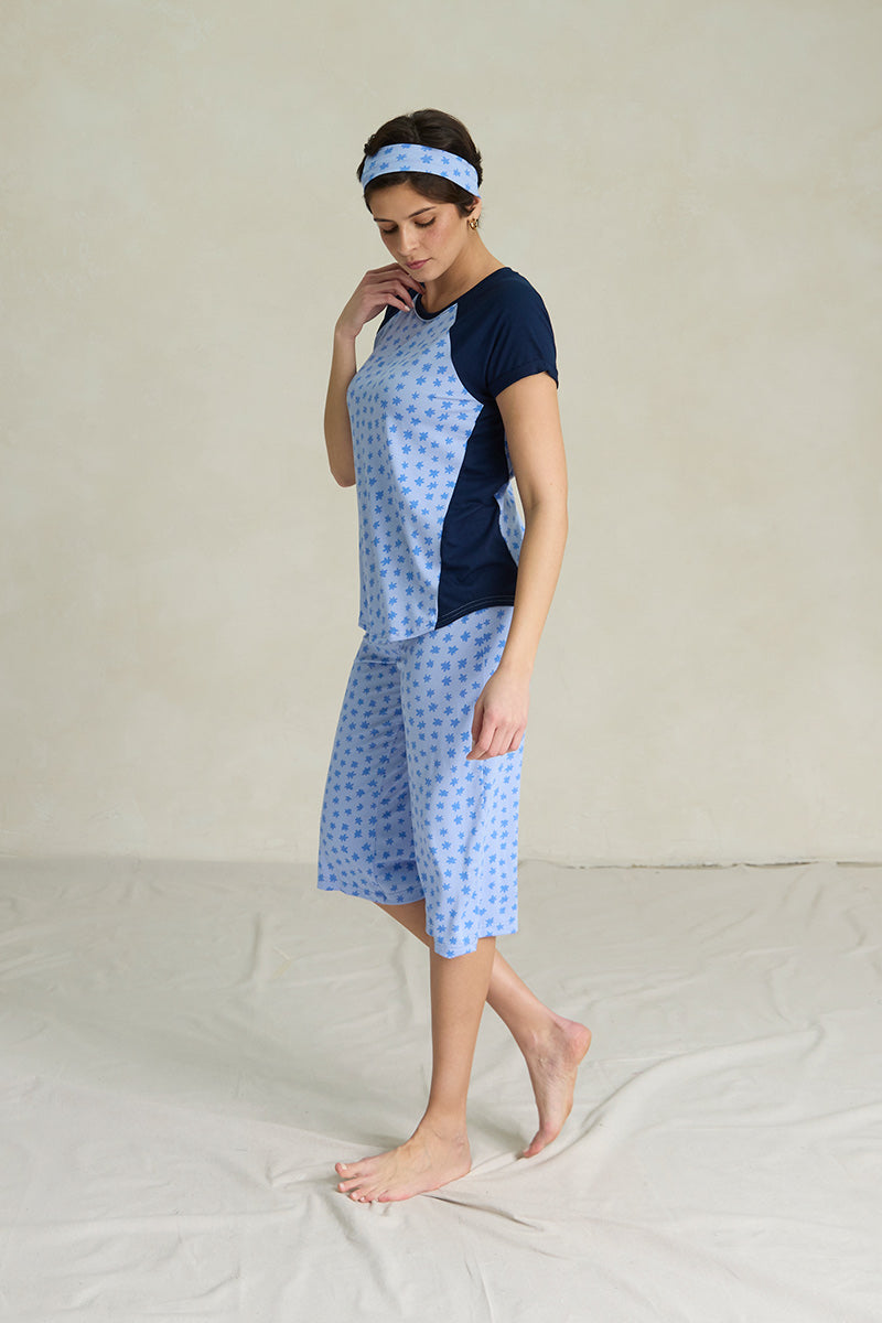 Natasha is 5'11", typically wears a size 4/6 and is wearing a size small