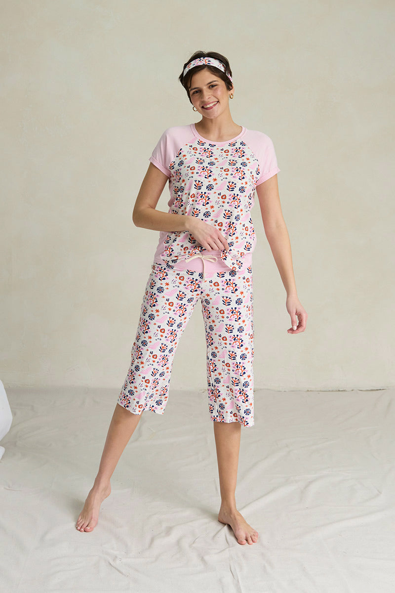 Natasha is 5'11", typically wears a size 4/6 and is wearing a size small