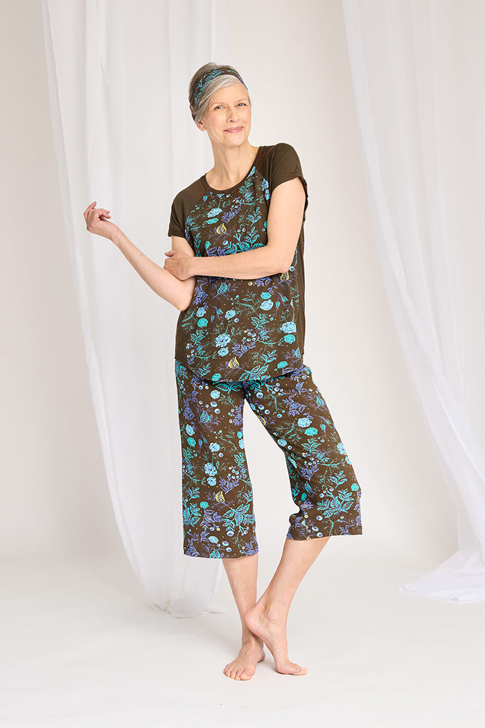 Laroe is 5'11", typically wears a size 6/8 and is wearing a size medium