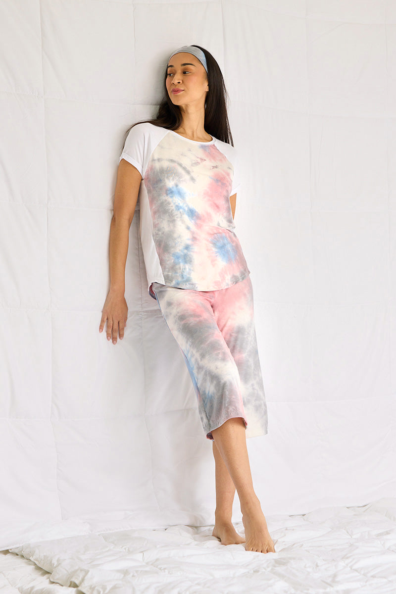 Kimberley is 5'8", typically wears a size 2/4 and is wearing a size small