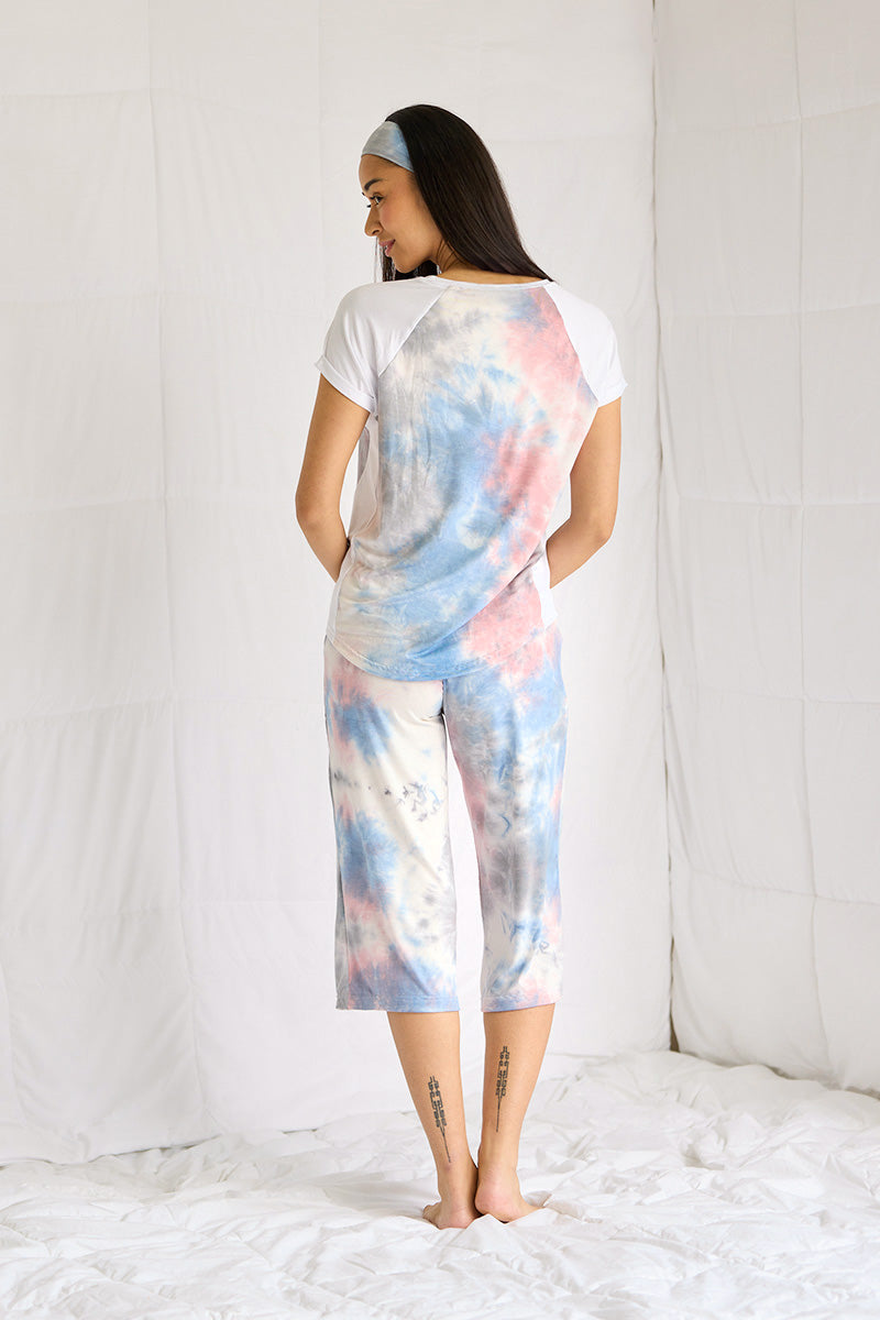 Kimberley is 5'8", typically wears a size 2/4 and is wearing a size small