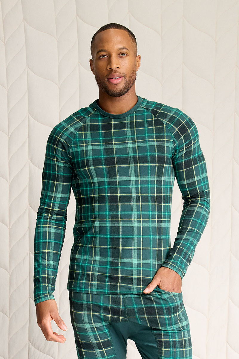 Brendan is 6'0", typically wears a size 32 pant, has a 40" chest and is wearing a size M