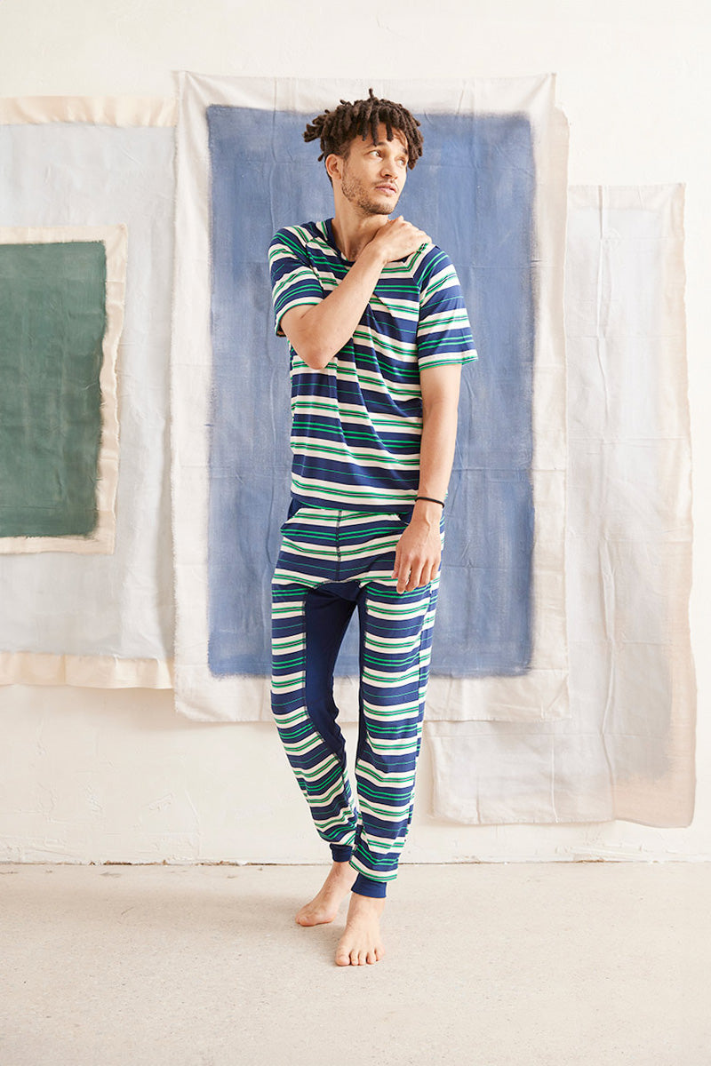 Trey is 6'2", typically wears a size 32 pant, has a 38" chest and is wearing a size medium