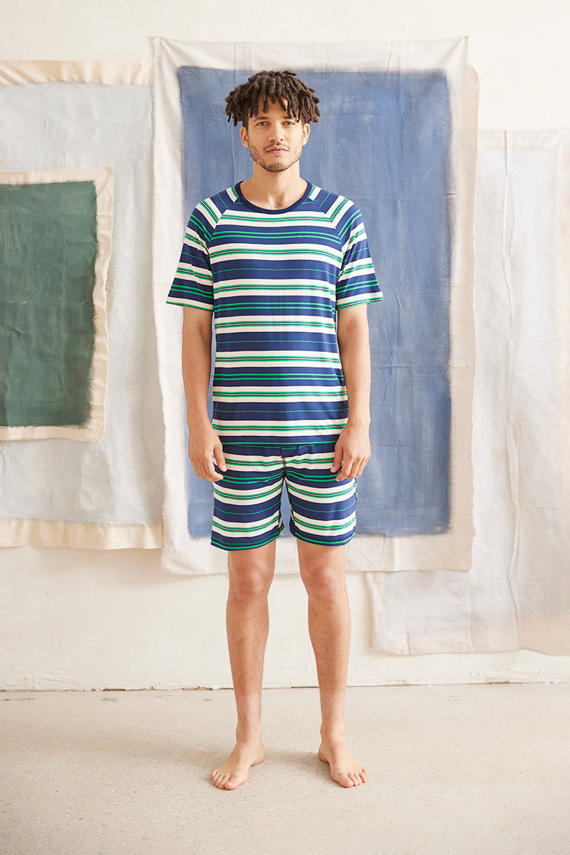 Trey is 6'2", typically wears a size 32 pant, has a 38" chest and is wearing a size medium