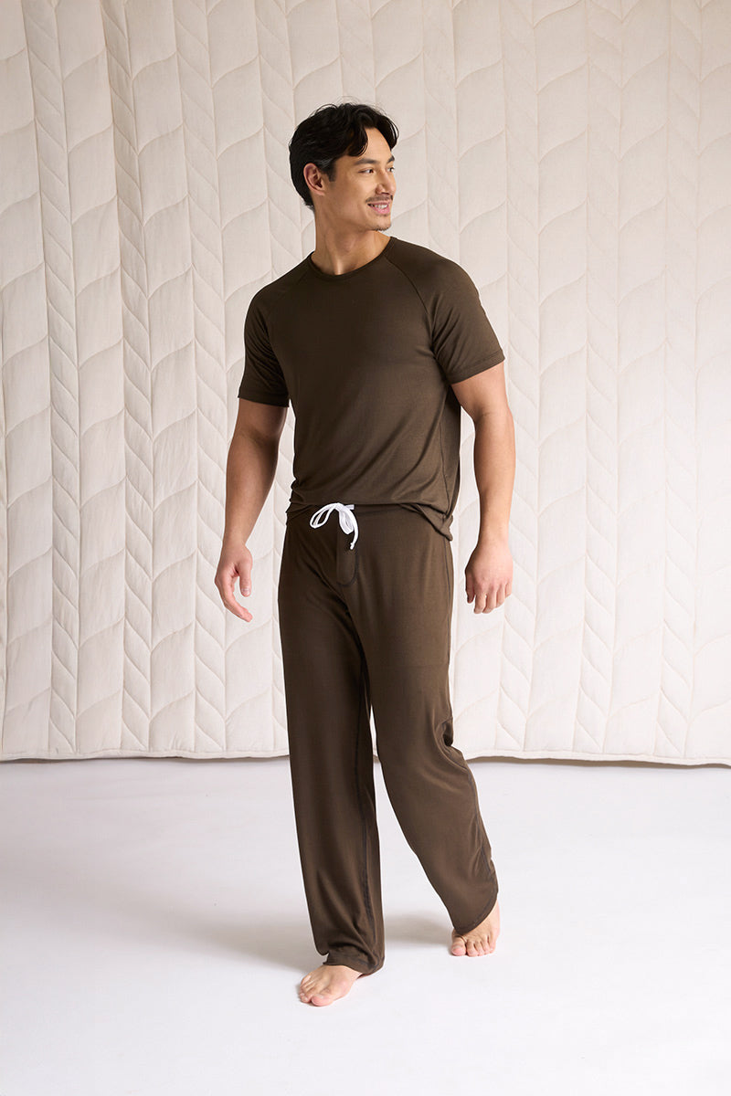 Aaron is 6'0", typically wears a size 30 pant, has a 40" chest and is wearing a size medium top and small pant