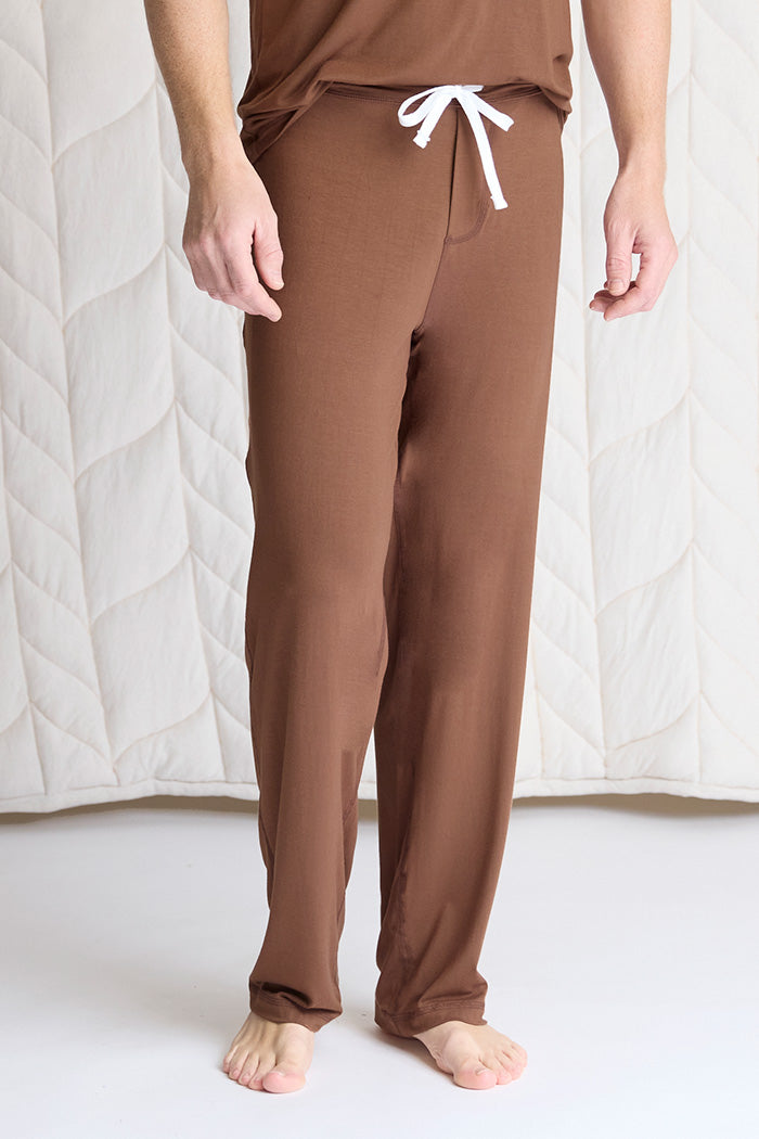 Matt is 6'2", typically wears a size 32 pant, has a 40" chest and is wearing size medium