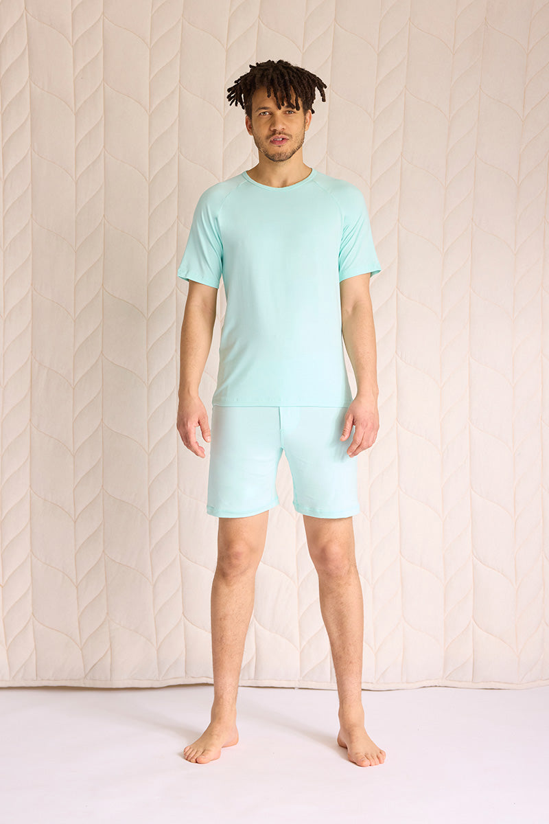 Trey is 6'2", typically wears a size 32 pant, has a 38" chest and is wearing a size medium