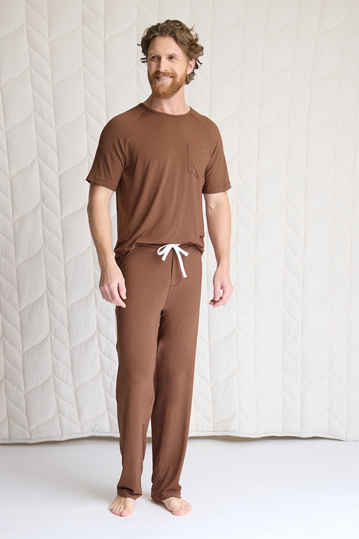 Matt is 6'2", typically wears a size 32 pant, has a 40" chest and is wearing size medium