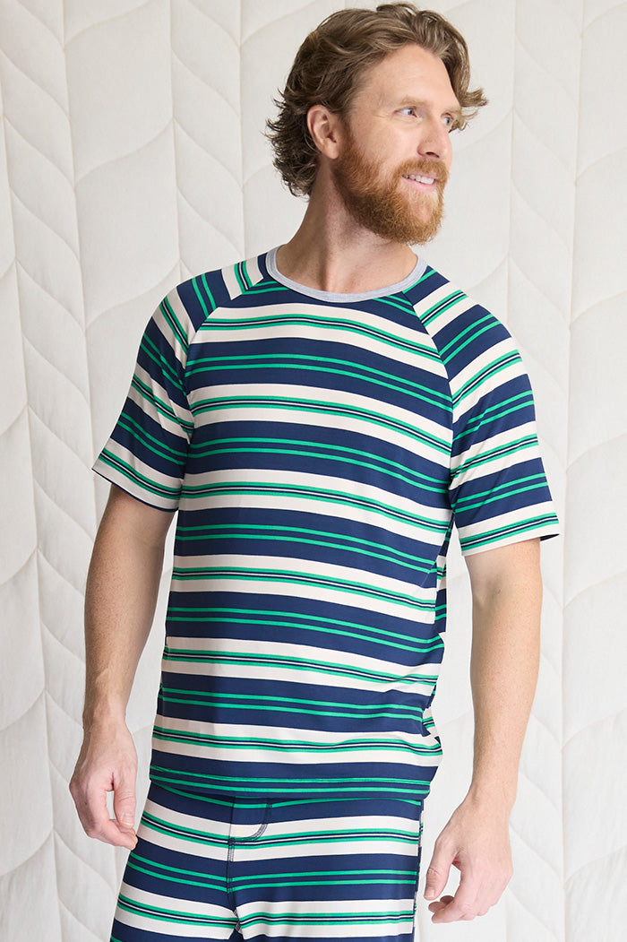 Matt is 6'2", typically wears a size 32 pant, has a 40" chest and is wearing size medium