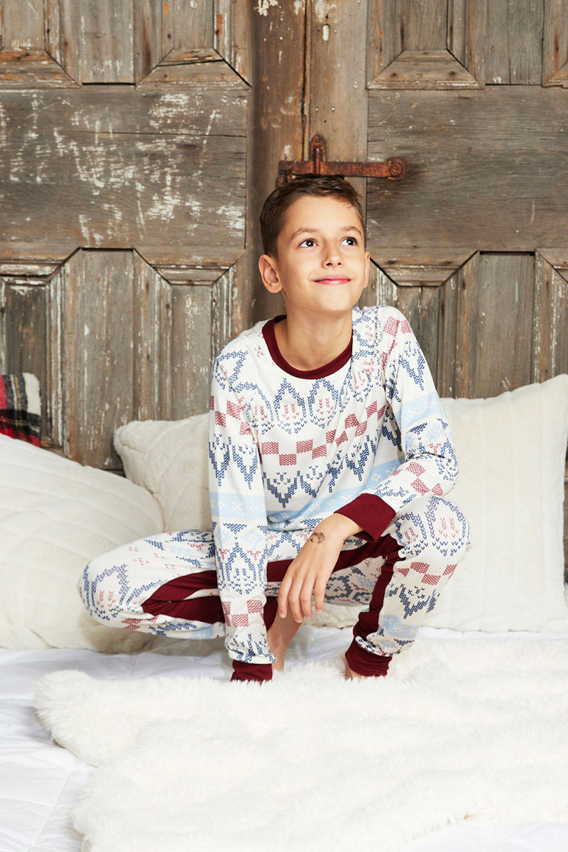 Gus is 8 years old, 4'5" tall and is wearing a size 7/8