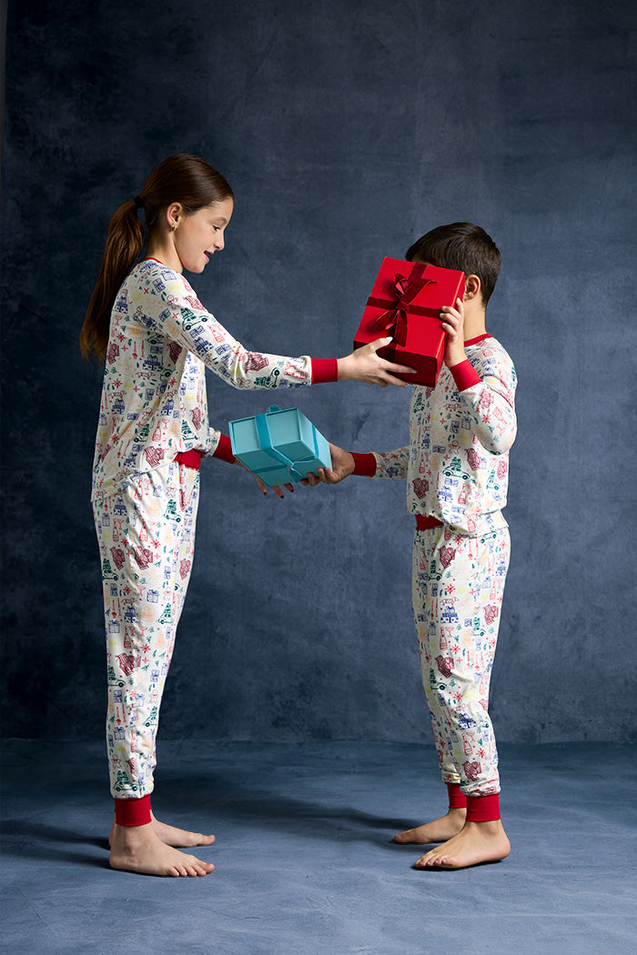 Wearing size 9/10 and 7/8