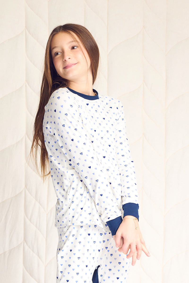 Tessa is wearing size 9/10