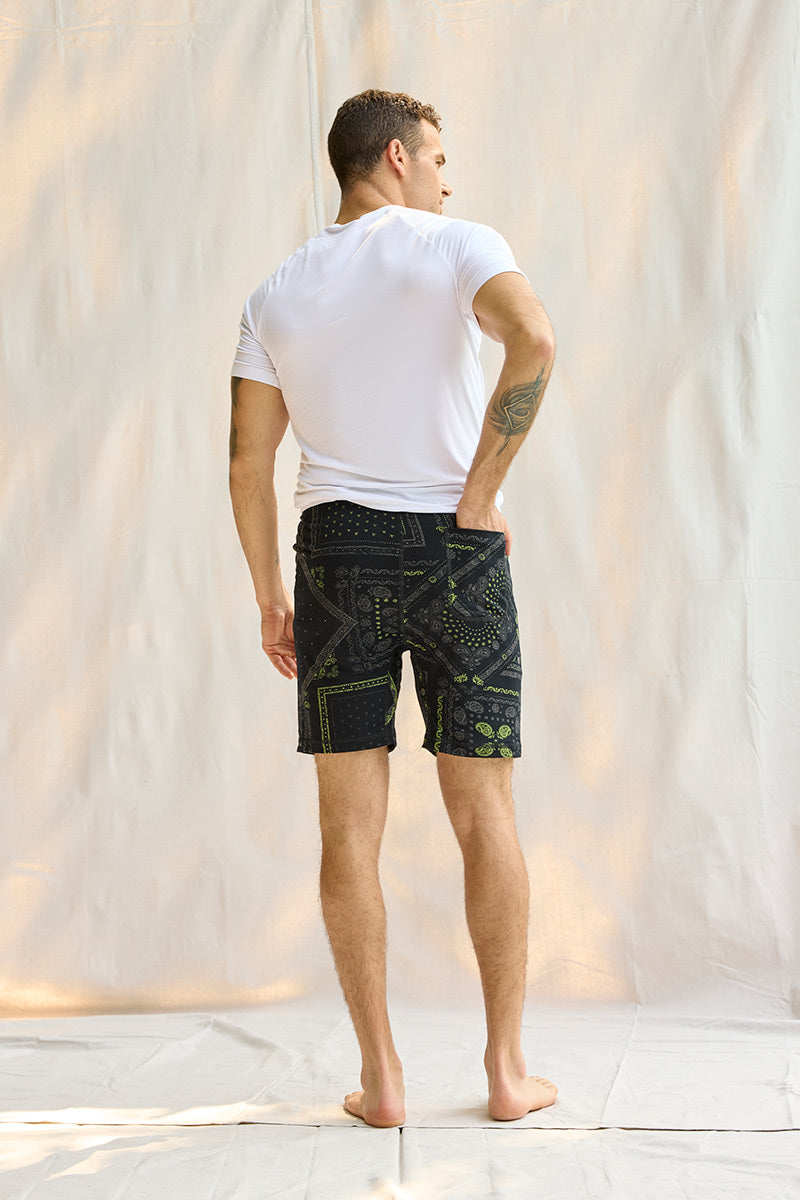 Adam is 6'1", typically wears a size 34 pant, has a 43" chest, a 32" inseam and is wearing a size medium