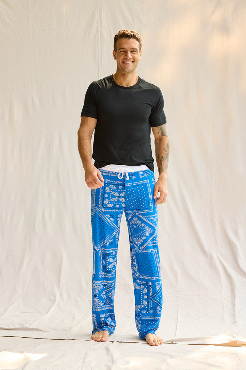 Adam is 6'1", typically wears a size 34 pant, has a 43" chest, a 32" inseam and is wearing a size medium