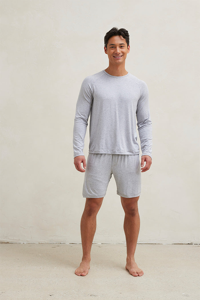 Aaron is 6'0", typically wears a size 30 pant, has a 40" chest and is wearing a small pant and medium top