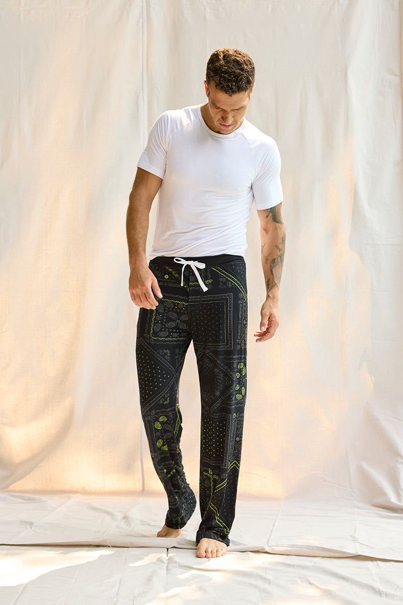 Adam is 6'1", typically wears a size 34 pant, has a 43" chest, a 32" inseam and is wearing a size medium