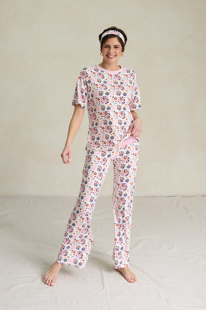 Natasha is 5'11", typically wears a size 4/6 and is wearing a size small