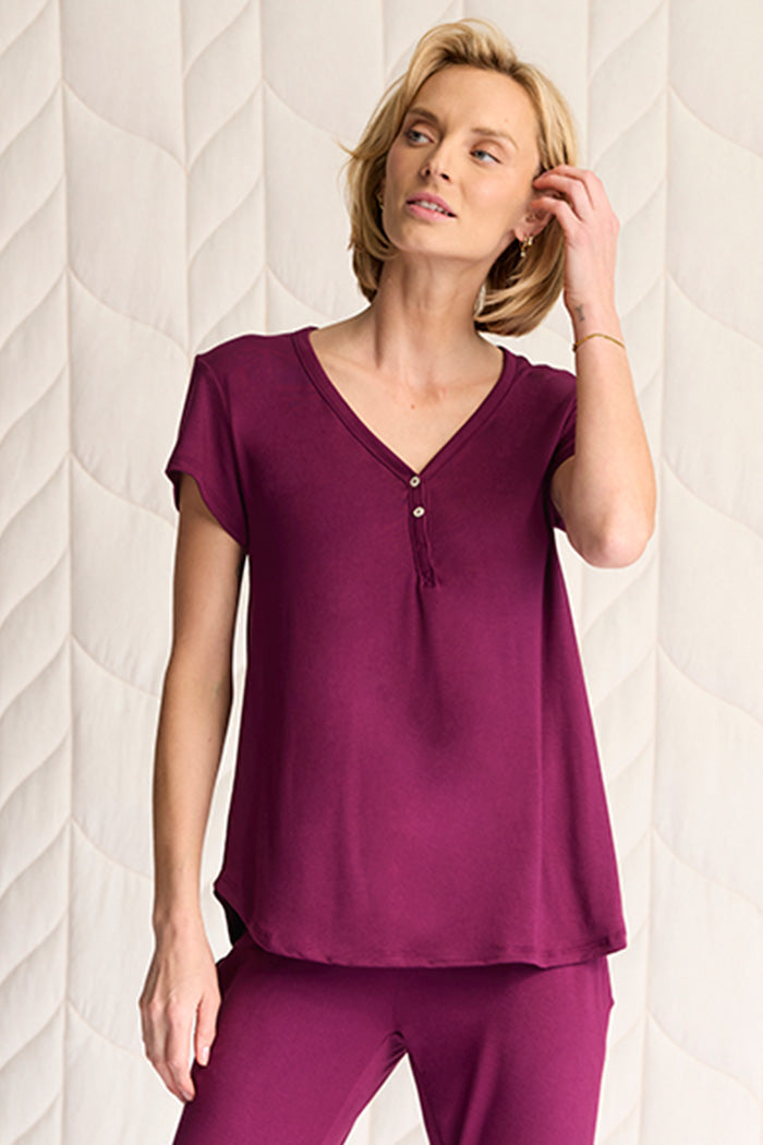 Elyse is 5'9", typically wears a size 2 and is wearing a size small