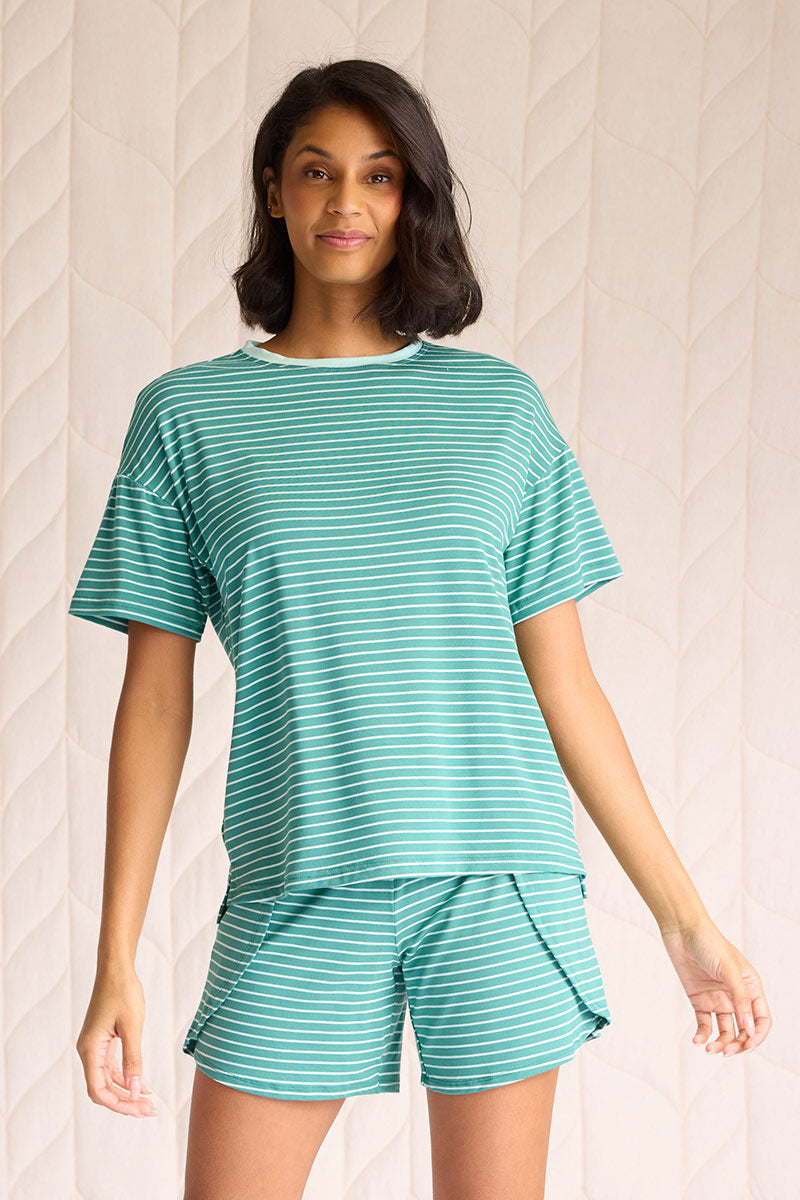 Tsanna is 5'10", typically wears a size 2 and is wearing a size small