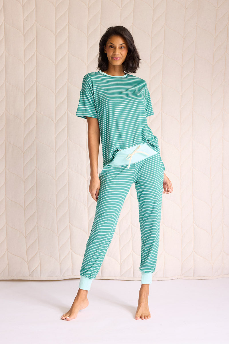 Tsanna is 5'10", typically wears a size 2 and is wearing a size small