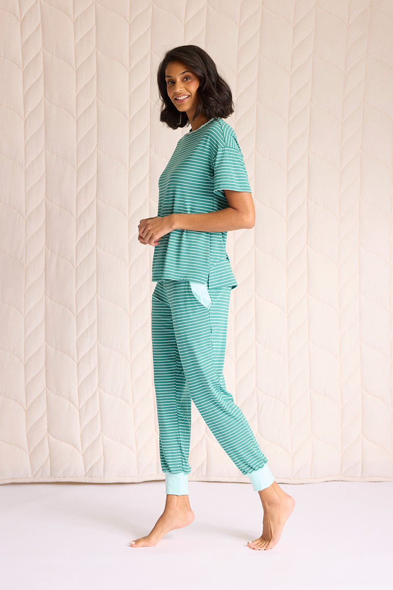 Tsanna is 5'10", typically wears a size 2 and is wearing a size small